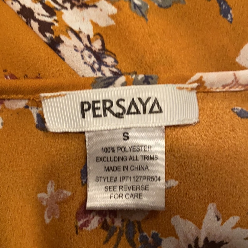 Persaya Mustard Yellow Floral Zippered Blouse with Cuffed Short Sleeves - Picture 12 of 12